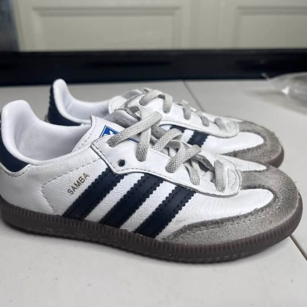 adidas Samba Shoes size 9